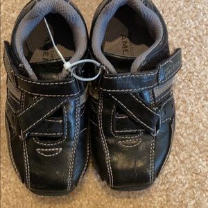 Perry Ellis size 6 barely worn